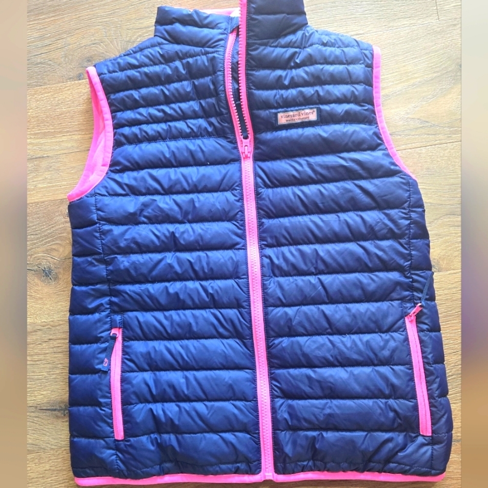 Vest - Picture 1 of 4